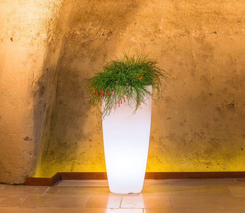 SHIELD - vaso luminoso rgb con pannello solare