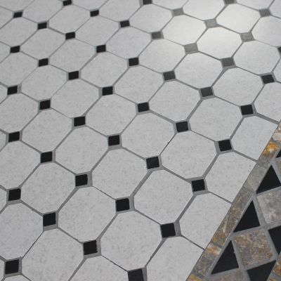 ANXO - tavolo con piano rettangolare e mosaico beige e antracite