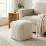 SIGRID - pouf in lana avorio con decoro 40 x 40