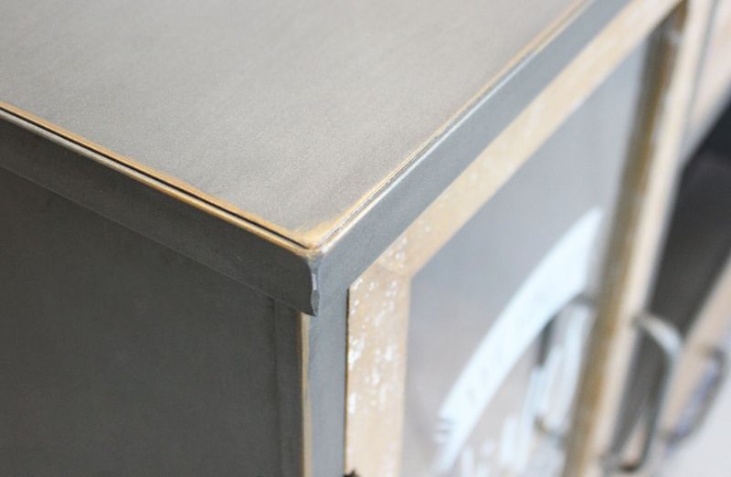 ORLY - madia industrial in acciaio e legno con portabottiglie